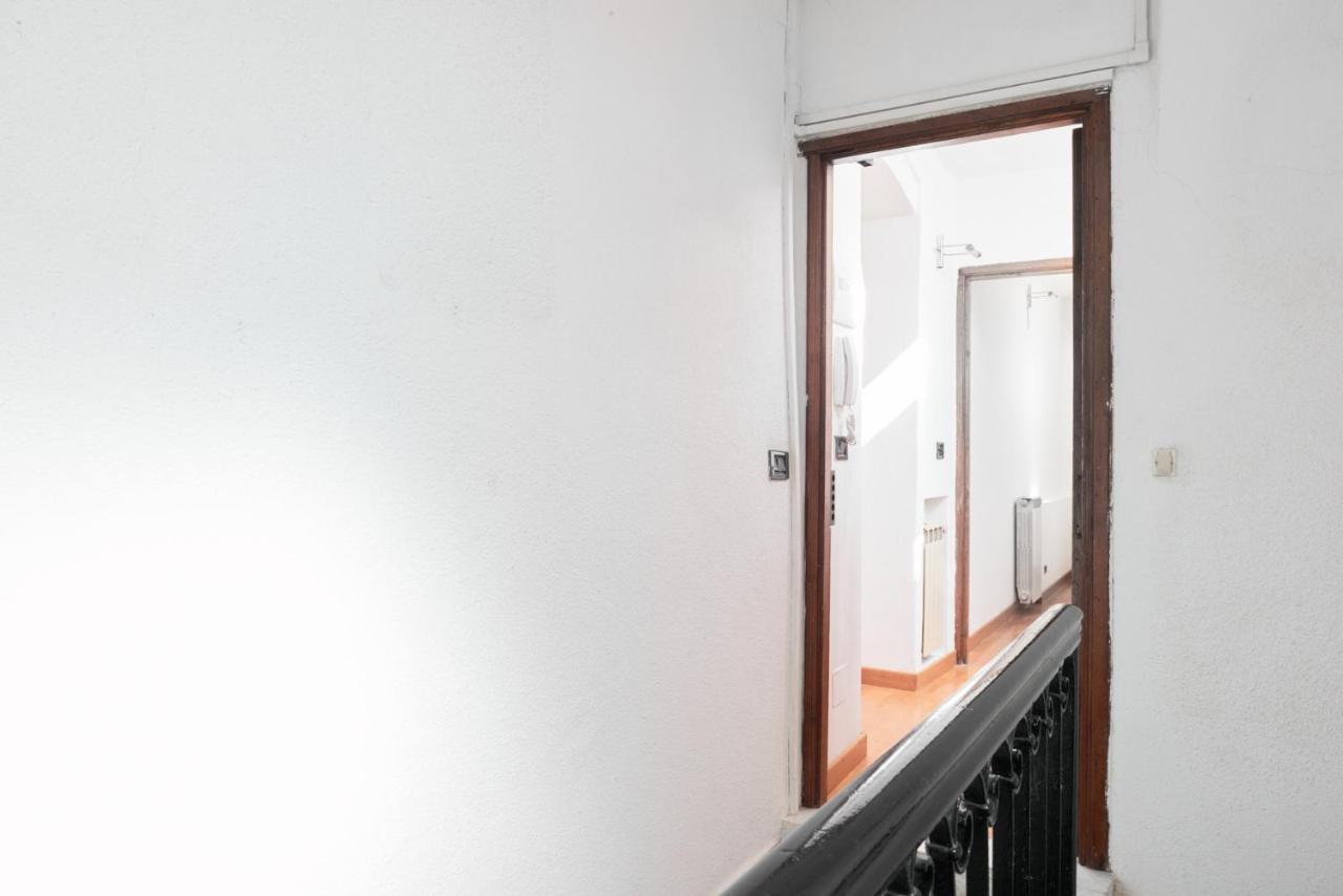 Apartment Square Views *