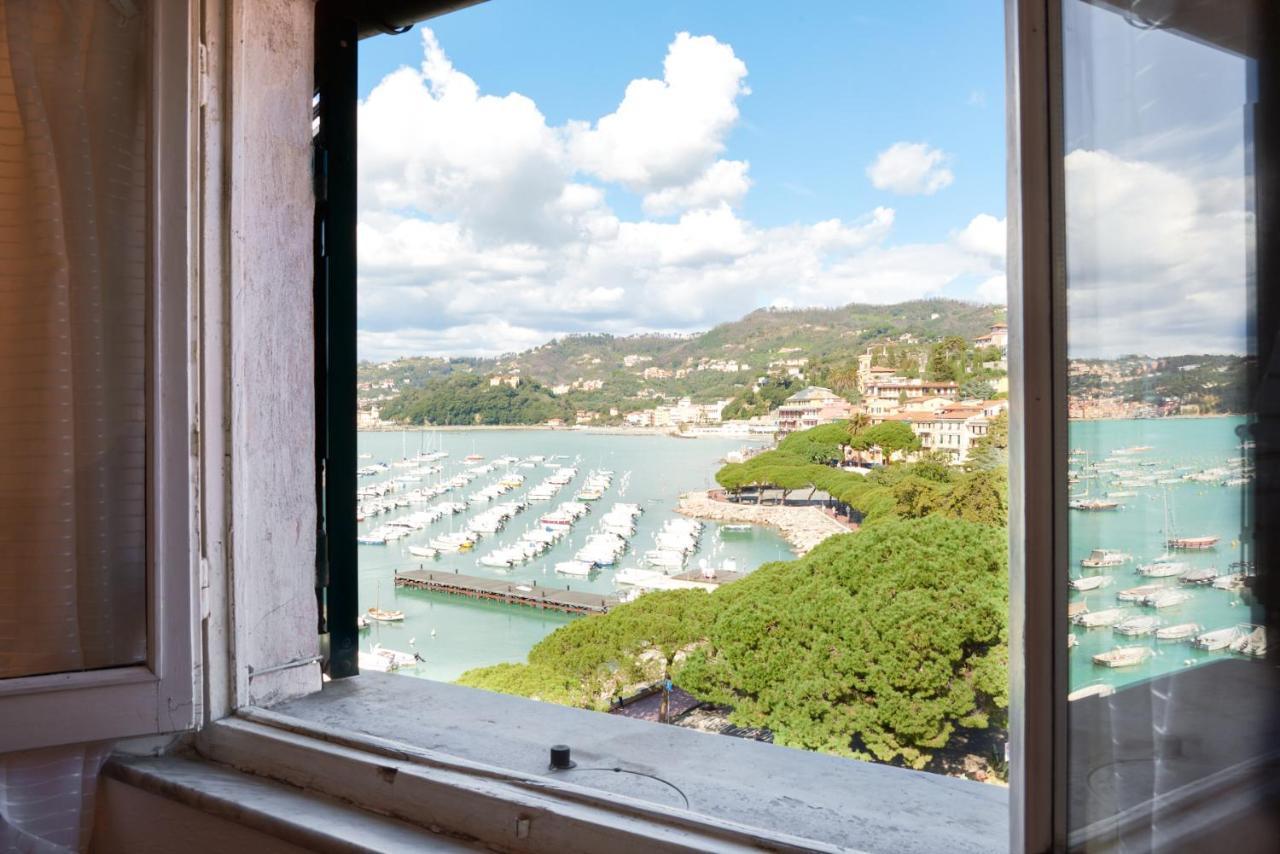 Square Views Apartment Lerici