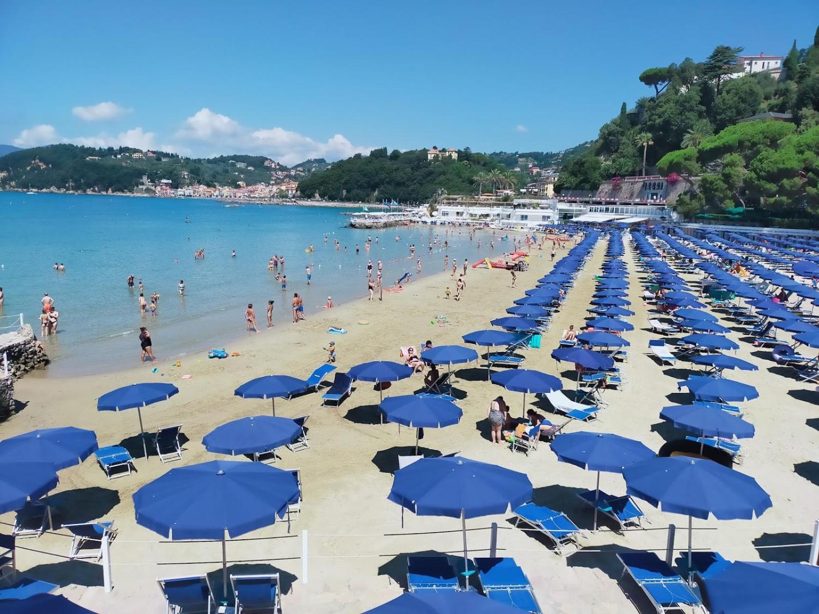Apartment Square Views Lerici