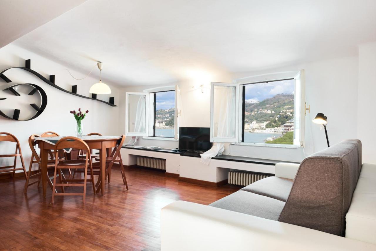 Square Views * Lerici