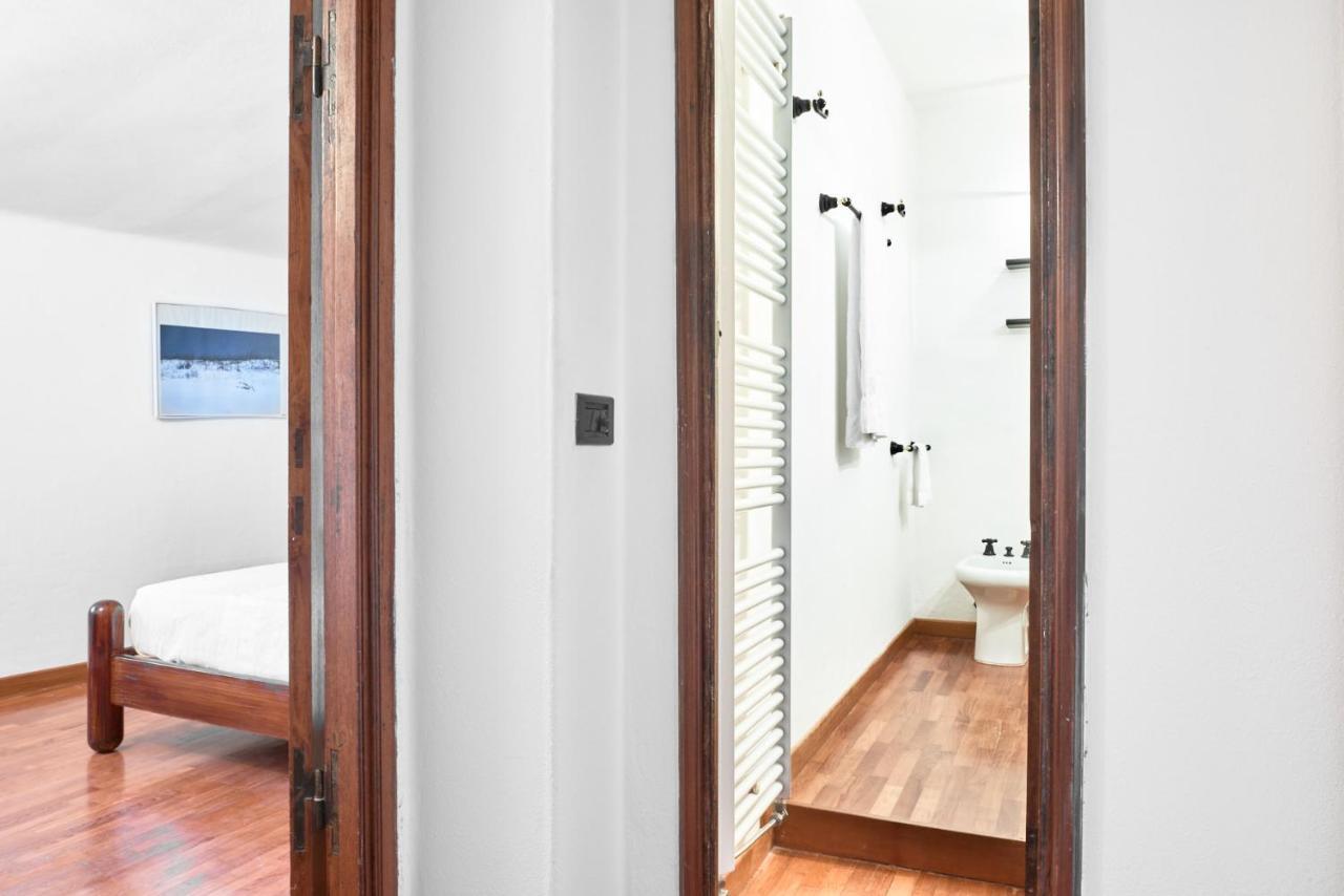 Apartment Square Views Lerici