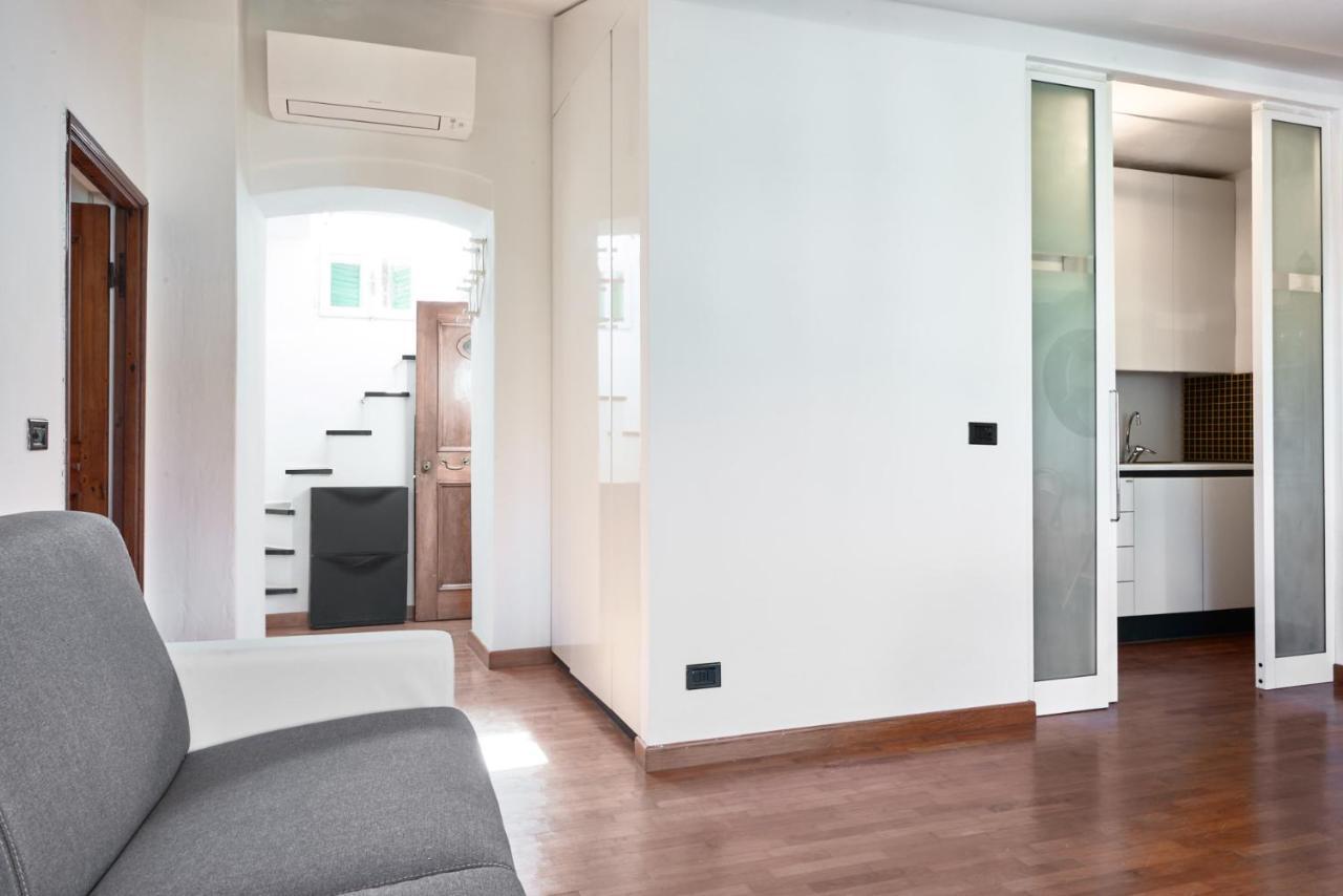 Square Views Apartment *
